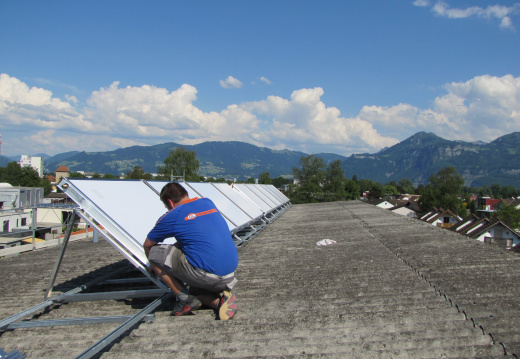 Solaranlage im Aufbau