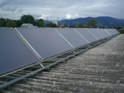 Kollektorfeld grosse Solaranlage