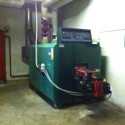 Ölkessel 250 kW für 4 Mehrfamilienhäuser